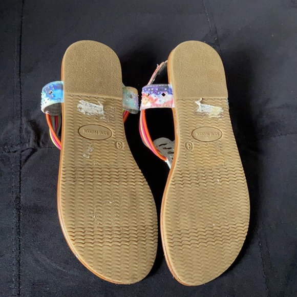 Steve Madden Size 3 Girls Sandals. - Picture 2 of 2